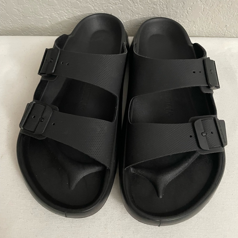 Birkenstock Mogami Terra Stealth 2 Strap Sandal in Apex Black - Size 44 - Picture 2 of 8